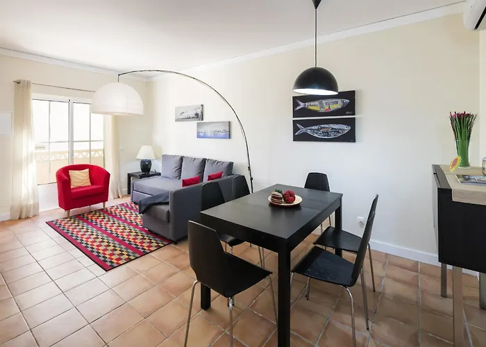 度假居 With Beautiful Terrace, Sea-views *